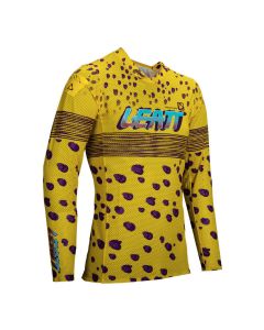 Leatt_Moto_Jersey_5.5_Ultraweld_Cheeta_Front-Right_5025300140